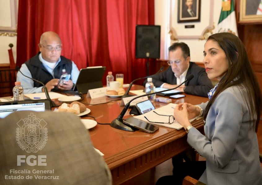 Mesa para Construcción de la Paz sesiona en Palacio de Gobierno