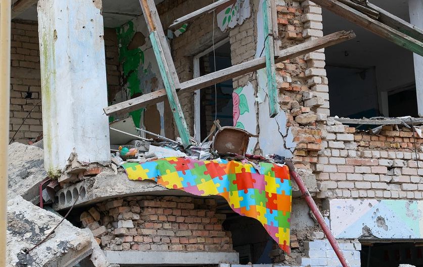 Rusia sigue cometiendo crímenes de guerra en Ucrania