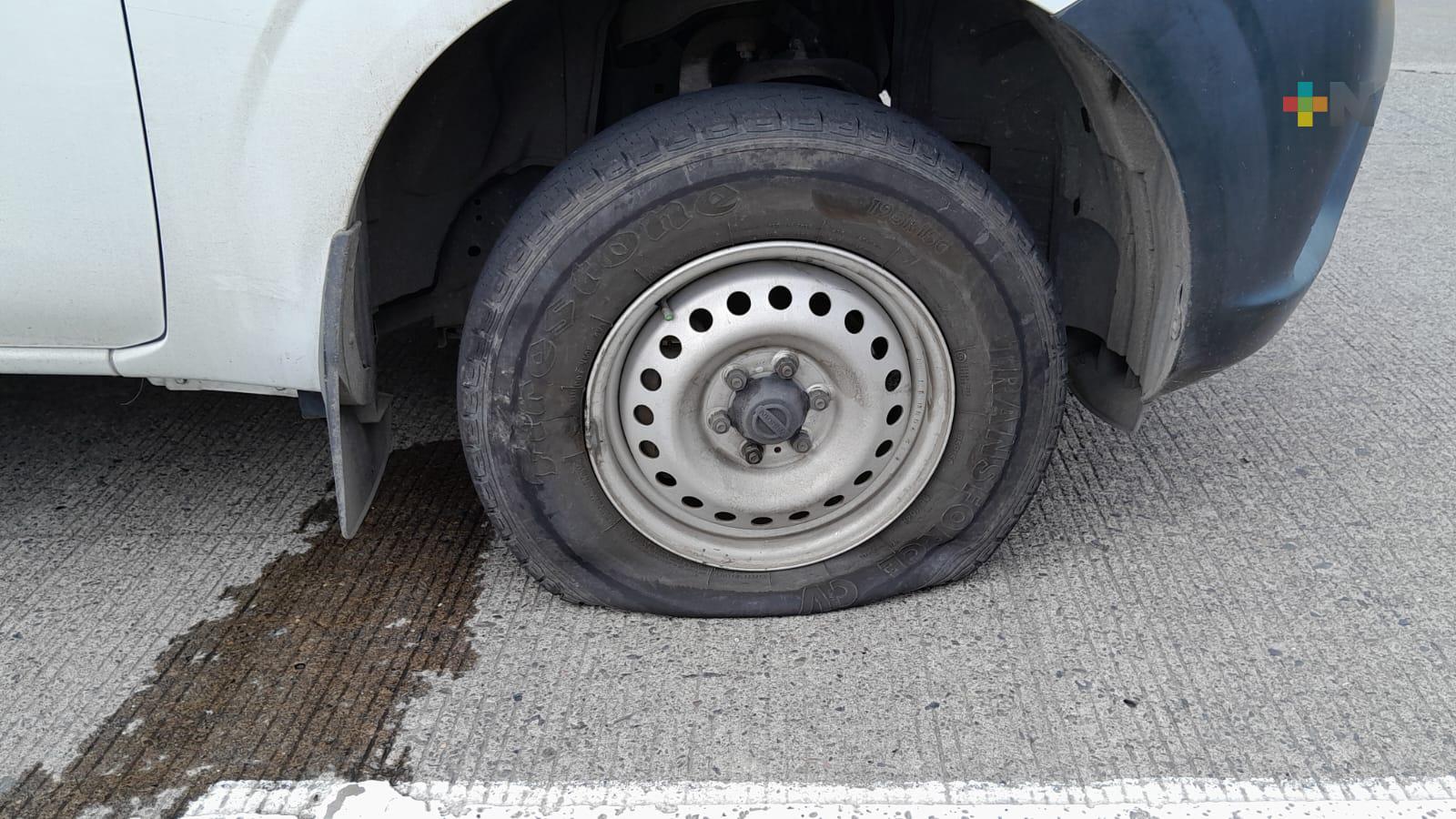 Baches afectan gravemente partes de automóviles