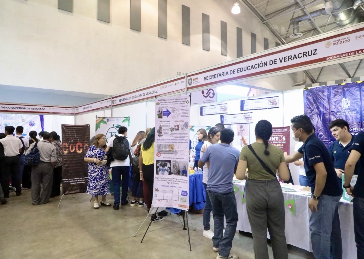 Jornadas “De la mano con tu negocio” inician con éxito en Veracruz