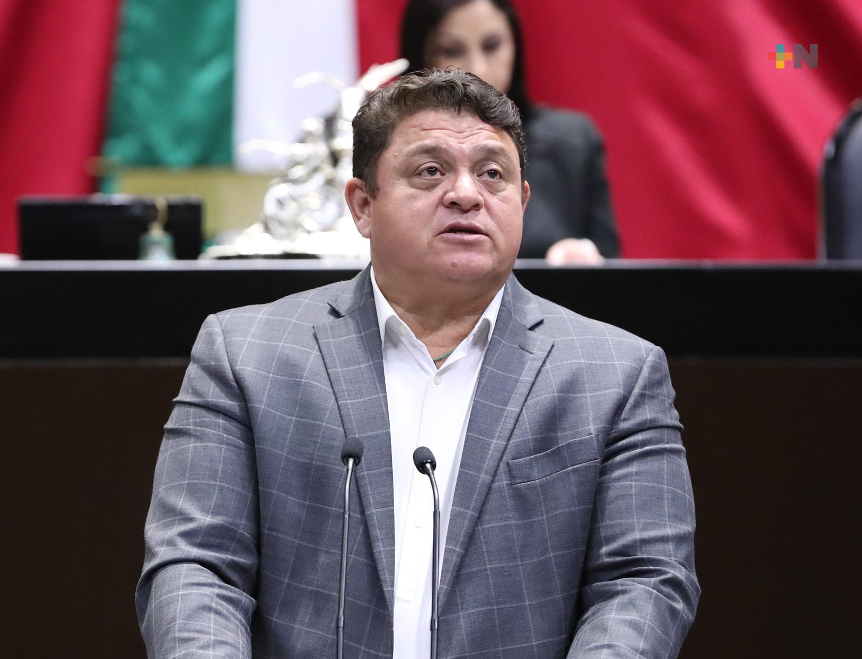 Propone diputado crear la medalla al mérito por el desarrollo hídrico sustentable