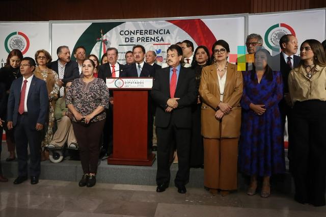 Anuncian grupos parlamentarios de Morena, PT y PVEM aportación de un mes de su dieta para damnificados en Guerrero