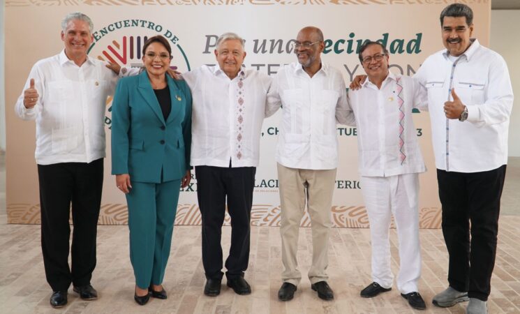 Encabeza AMLO Encuentro de Palenque, por una vecindad fraterna y con bienestar