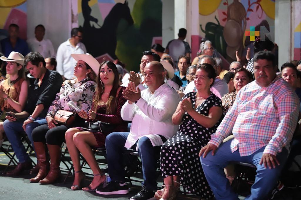Eric Cisneros asiste al inicio de la Feria Patronal Colipa 2023