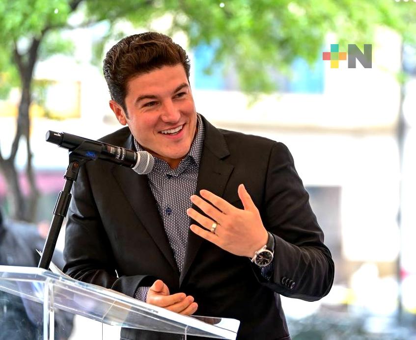 Pide licencia al gobierno neoleonés, Samuel García buscará la presidencia en 2024