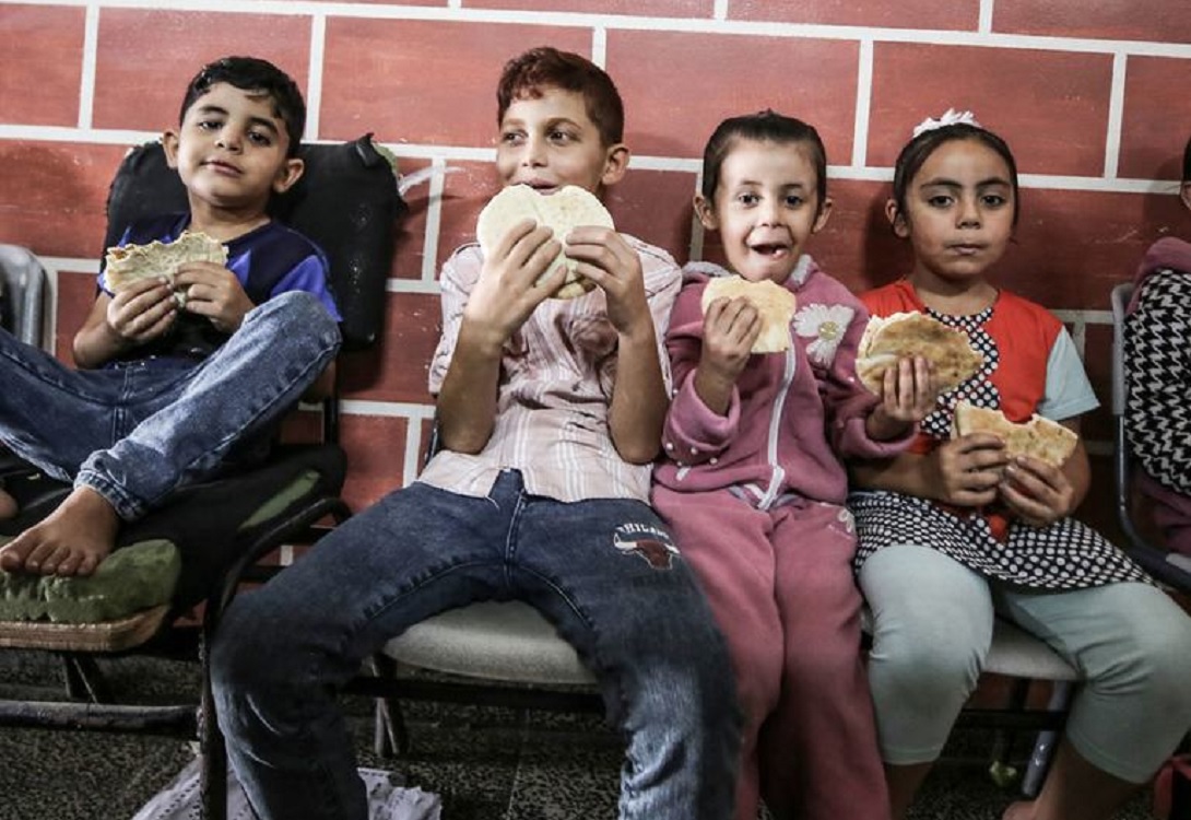 Agencias de la ONU llevan ayuda a Gaza y piden un corredor humanitario