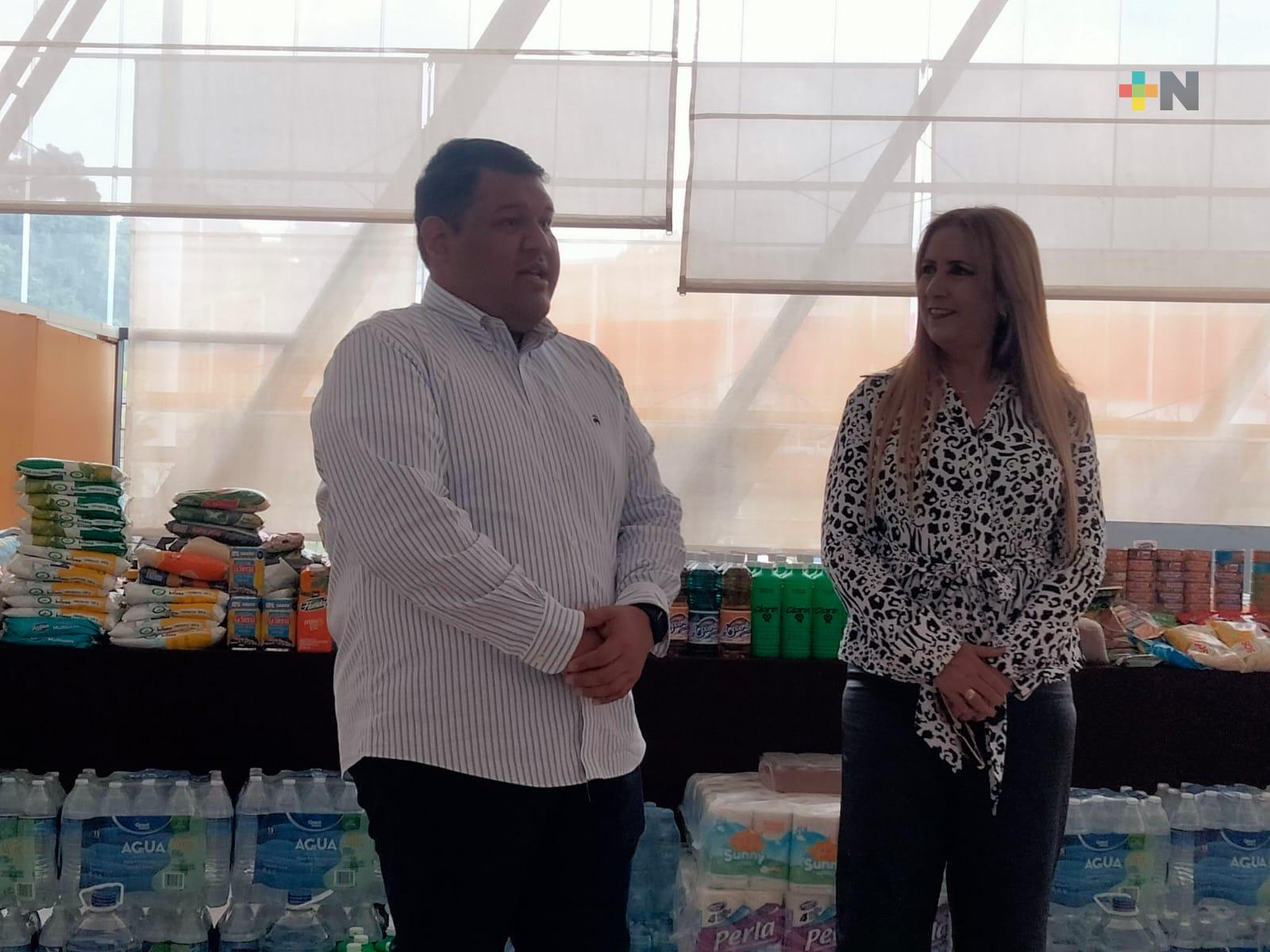 DIF estatal recibe ayuda que veracruzanos enviarán a sus hermanos guerrerenses