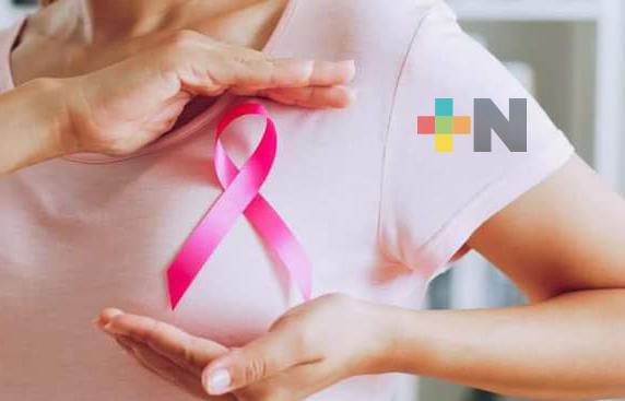 Mes rosa: autoexploración ayuda en detección oportuna de cáncer de mama