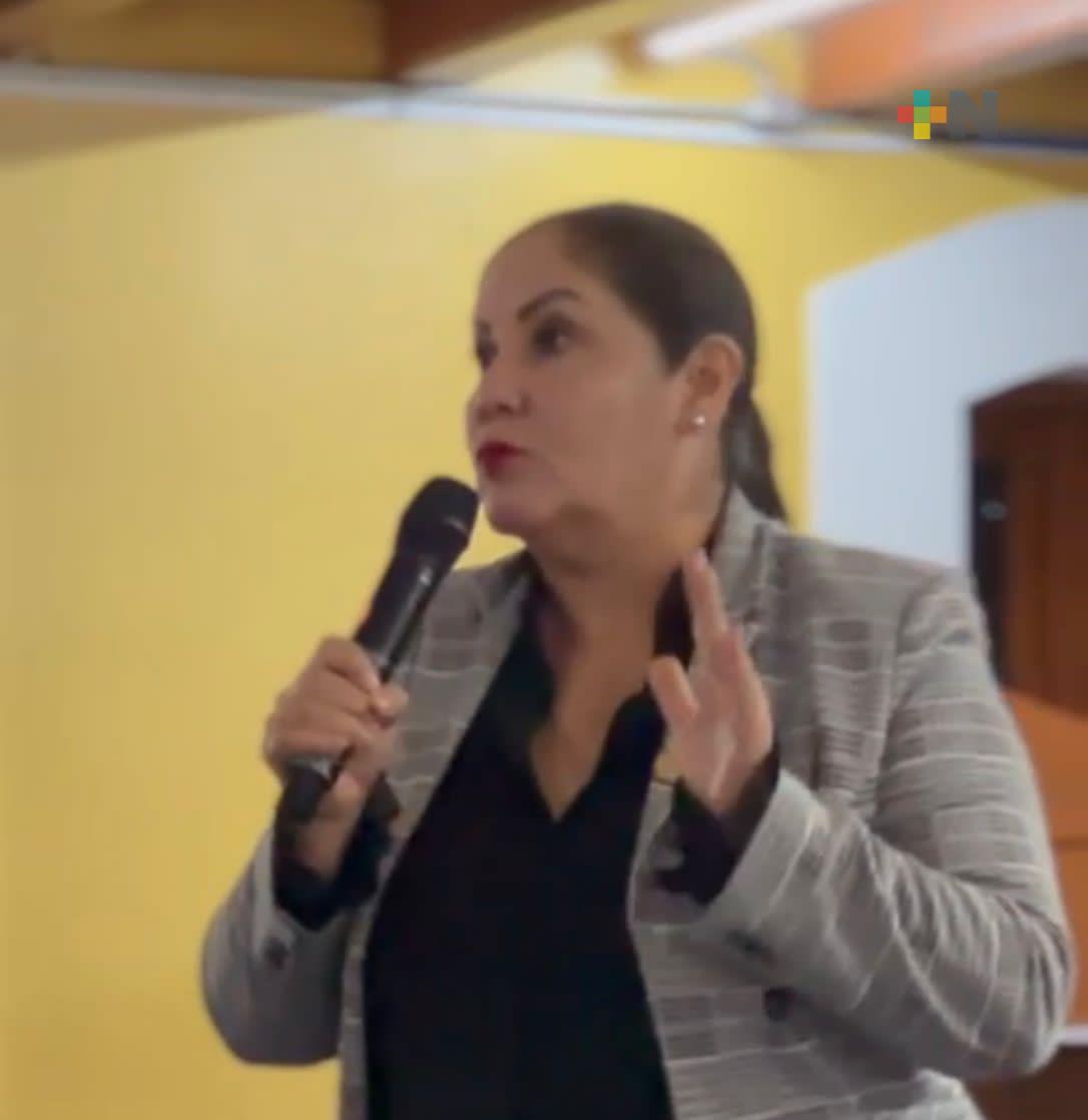 Realiza Colver foro «Una diputada en San Lázaro: teoría y praxis» con Claudia Tello