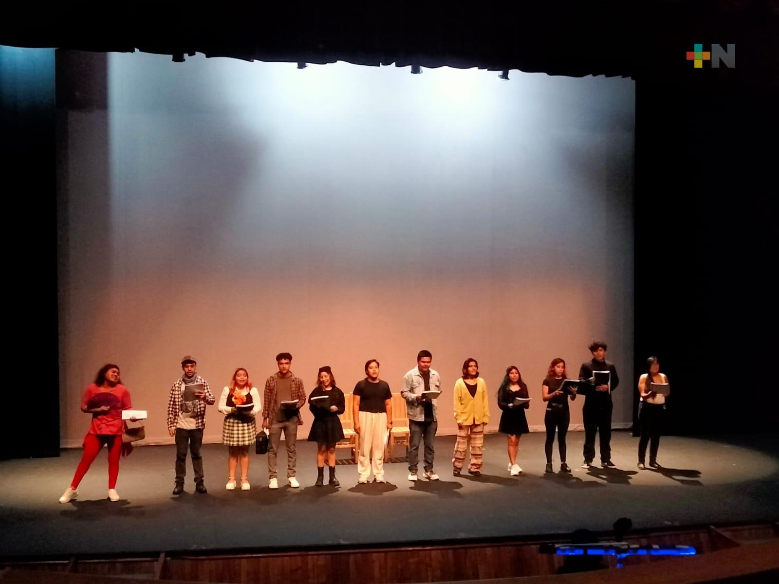 Festival de Teatro Universitario se desarrolla en Teatro del Estado, en Xalapa 