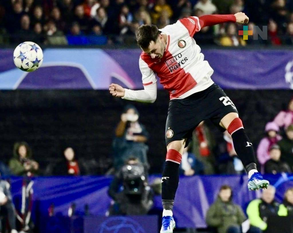 Debut soñado en Champions League, Santi Giménez marca doblete ante la Lazio