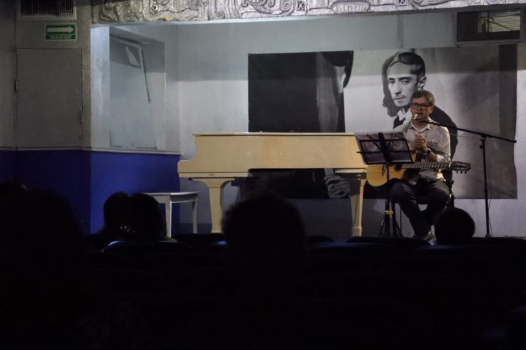 Disfruta de la trova, el bolero y el son en los “Miércoles bohemios” de la Casita Blanca