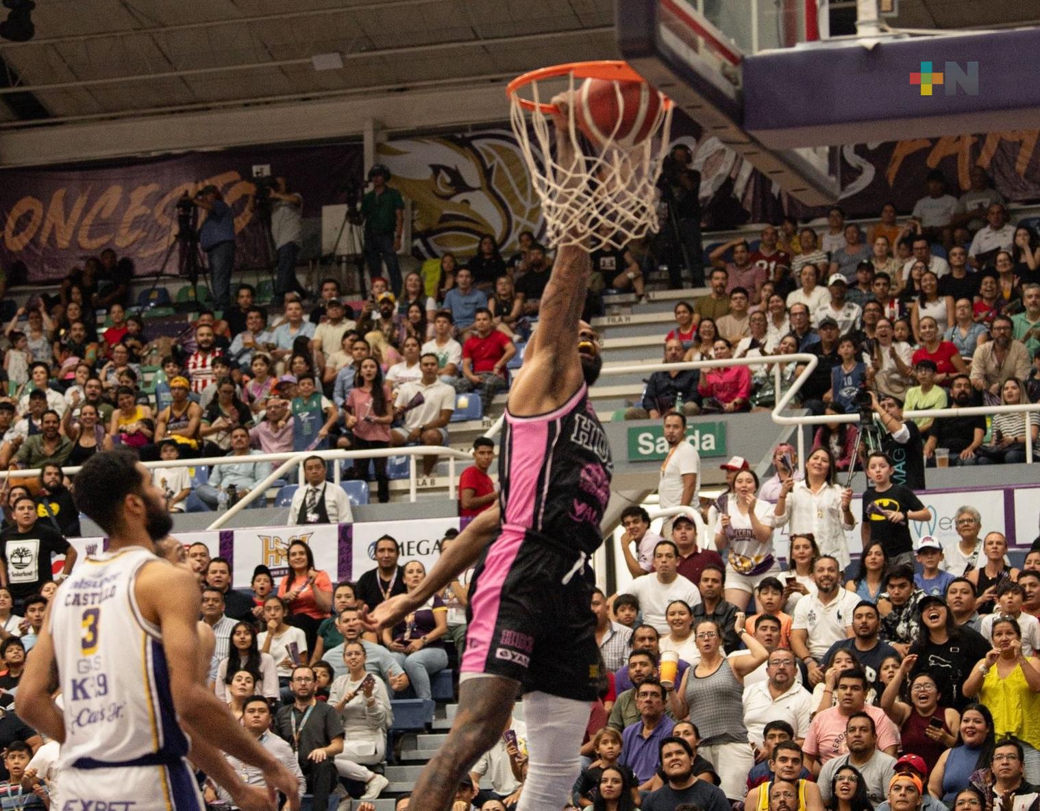 Chihuahua vence por 92-88 a los Halcones de Xalapa