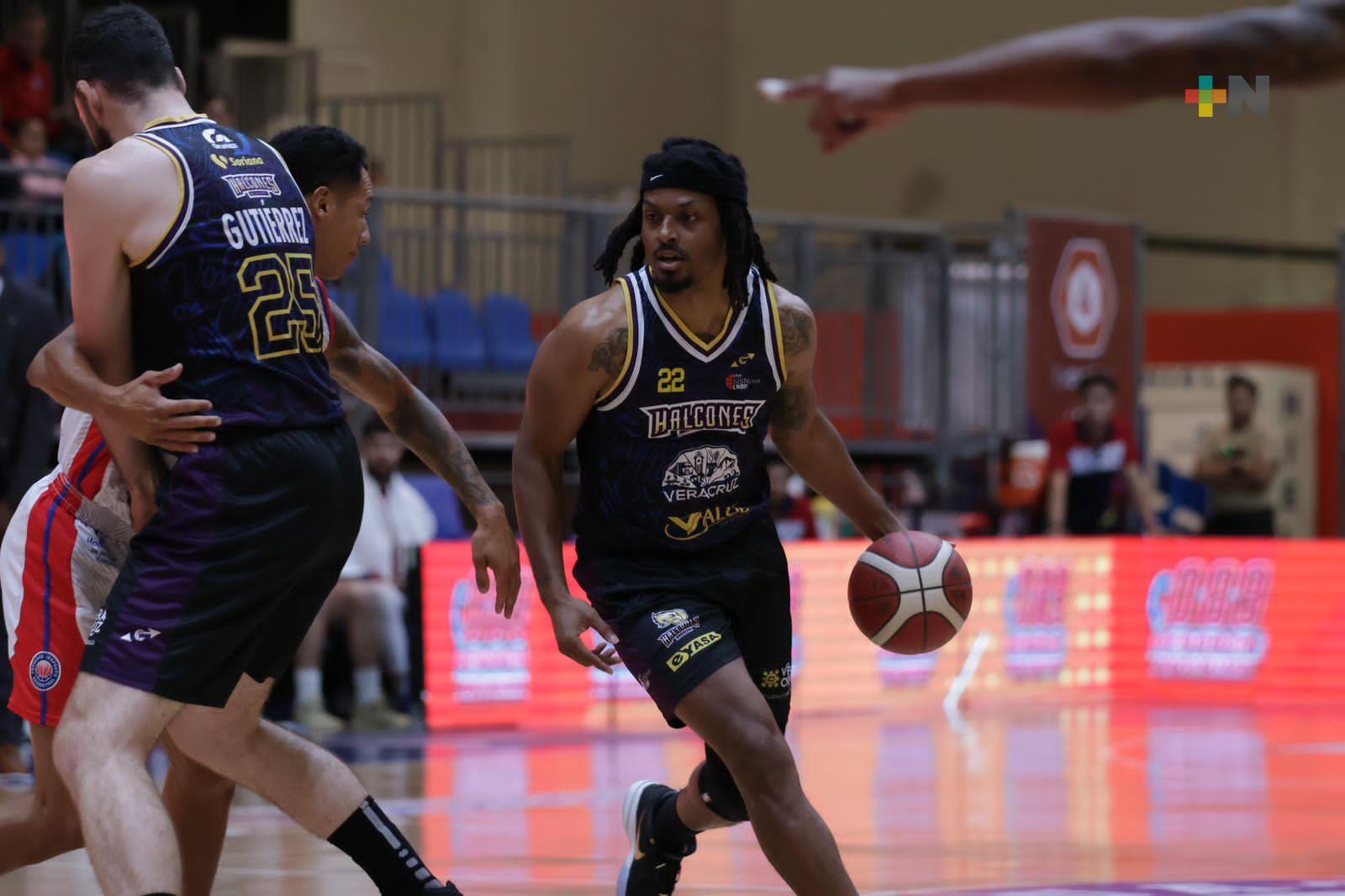 Irapuato vence por 88-84 a los Halcones de Xalapa