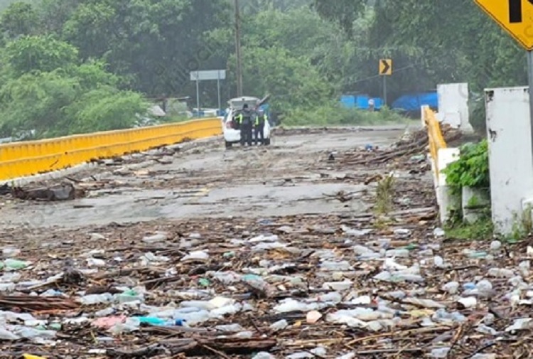 Por concluir trabajos en 23 puntos carreteros afectados por huracán Otis en Guerrero: SICT