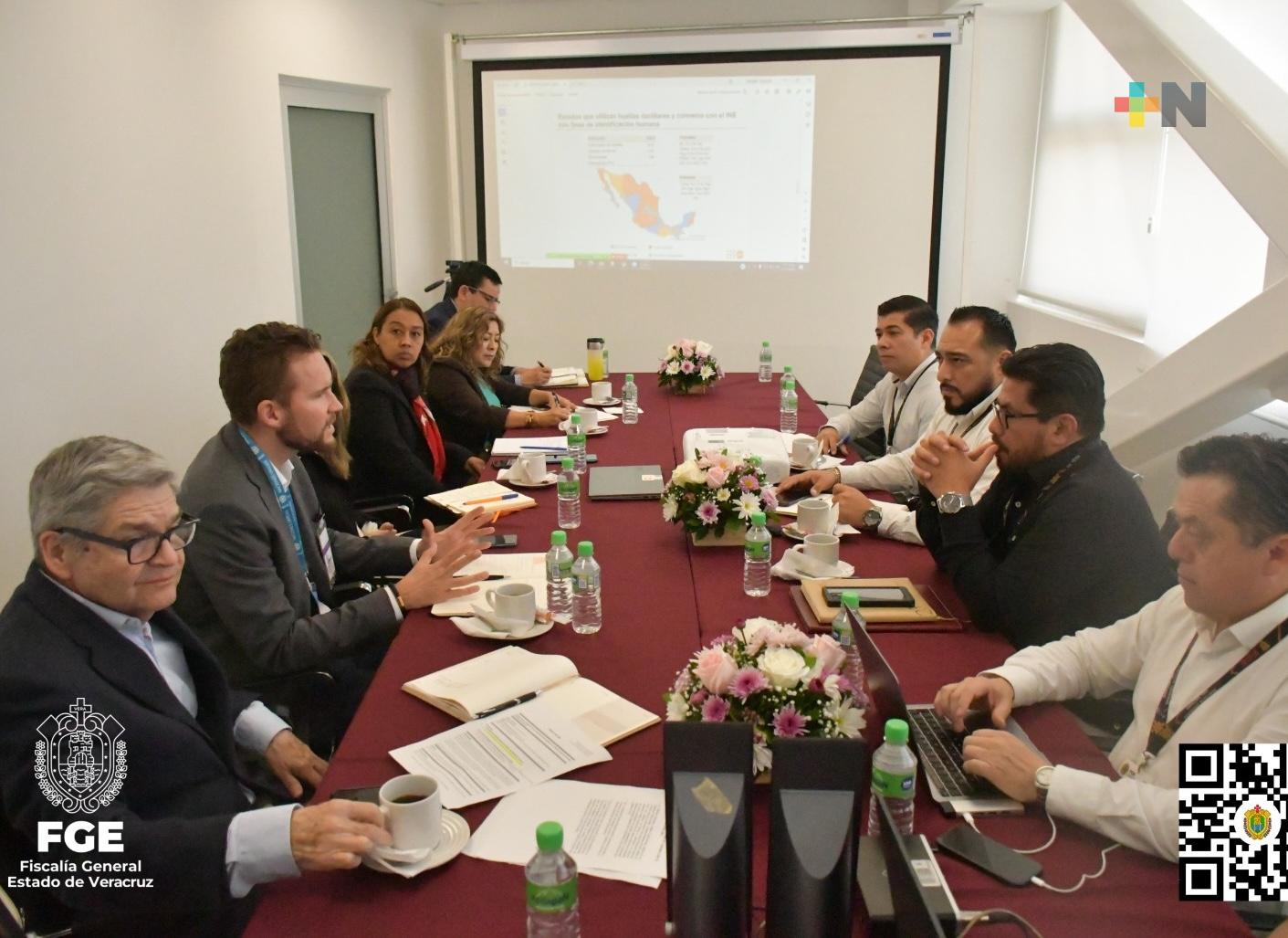 Sesionan funcionarios de FGE, INE y del Programa de Identificación Humana del Fondo de Población de las Naciones Unidas