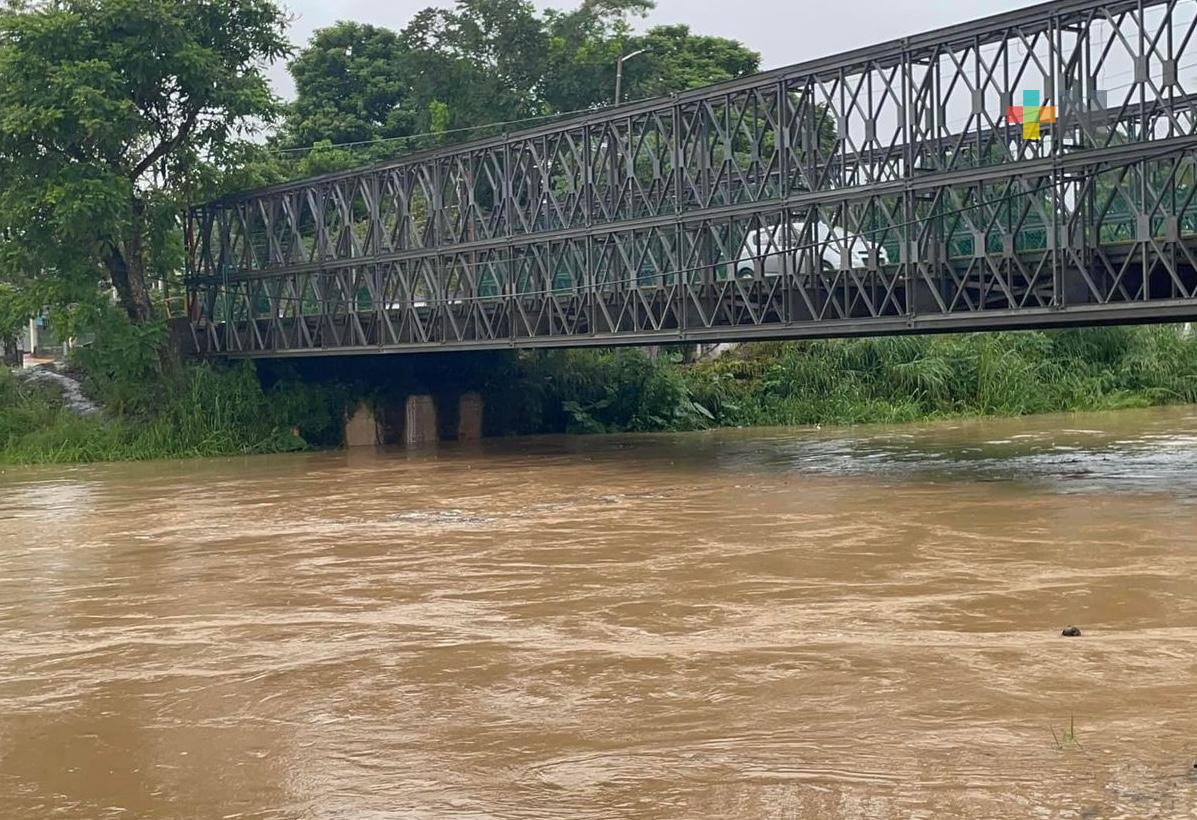 PC Estatal en coordinación con municipios, vigila niveles del río Agua Dulce