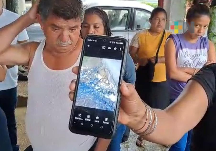 En Moloacán advierten olores fuertes provenientes de una empresa que afectan su salud