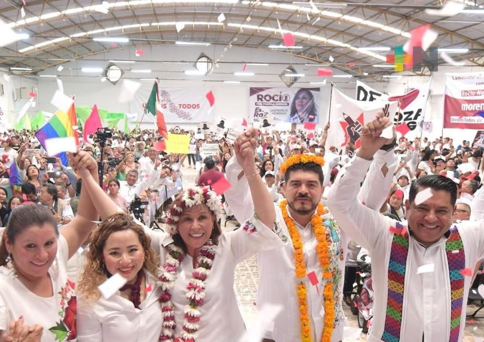 En unidad, Rocío Nahle y Zenyazen Escobar se suman por la continuidad de la 4T