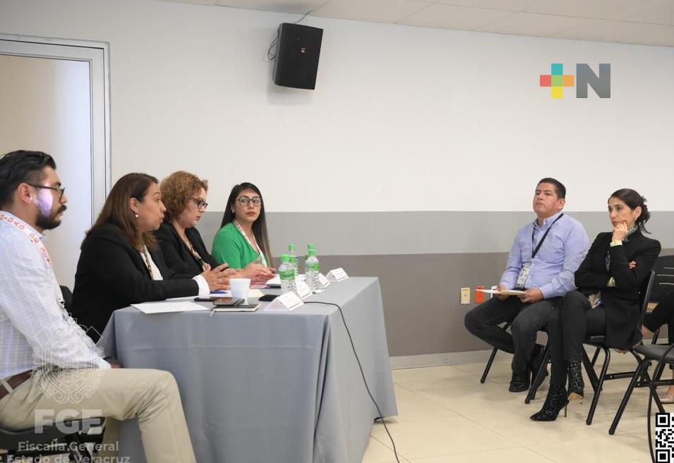 Fiscal general asiste al “Conversatorio sobre violencia política en razón de género”