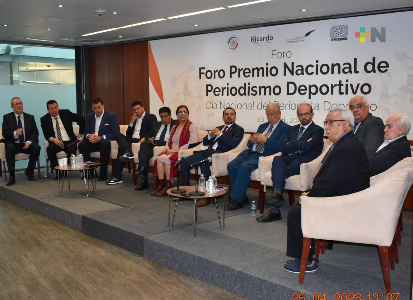 Senado aprueba en Comisiones, la iniciativa para reconocer a periodistas deportivos