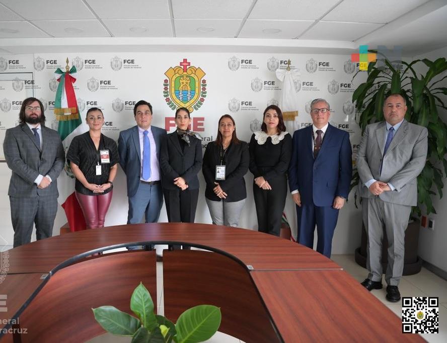 Fiscal general se reúne con integrantes de Oficina Internacional de Asuntos Antinarcóticos de los Estados Unidos