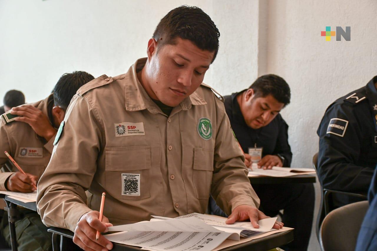 Acreditan 41 elementos policiales para Técnico Superior Universitario en Seguridad Pública