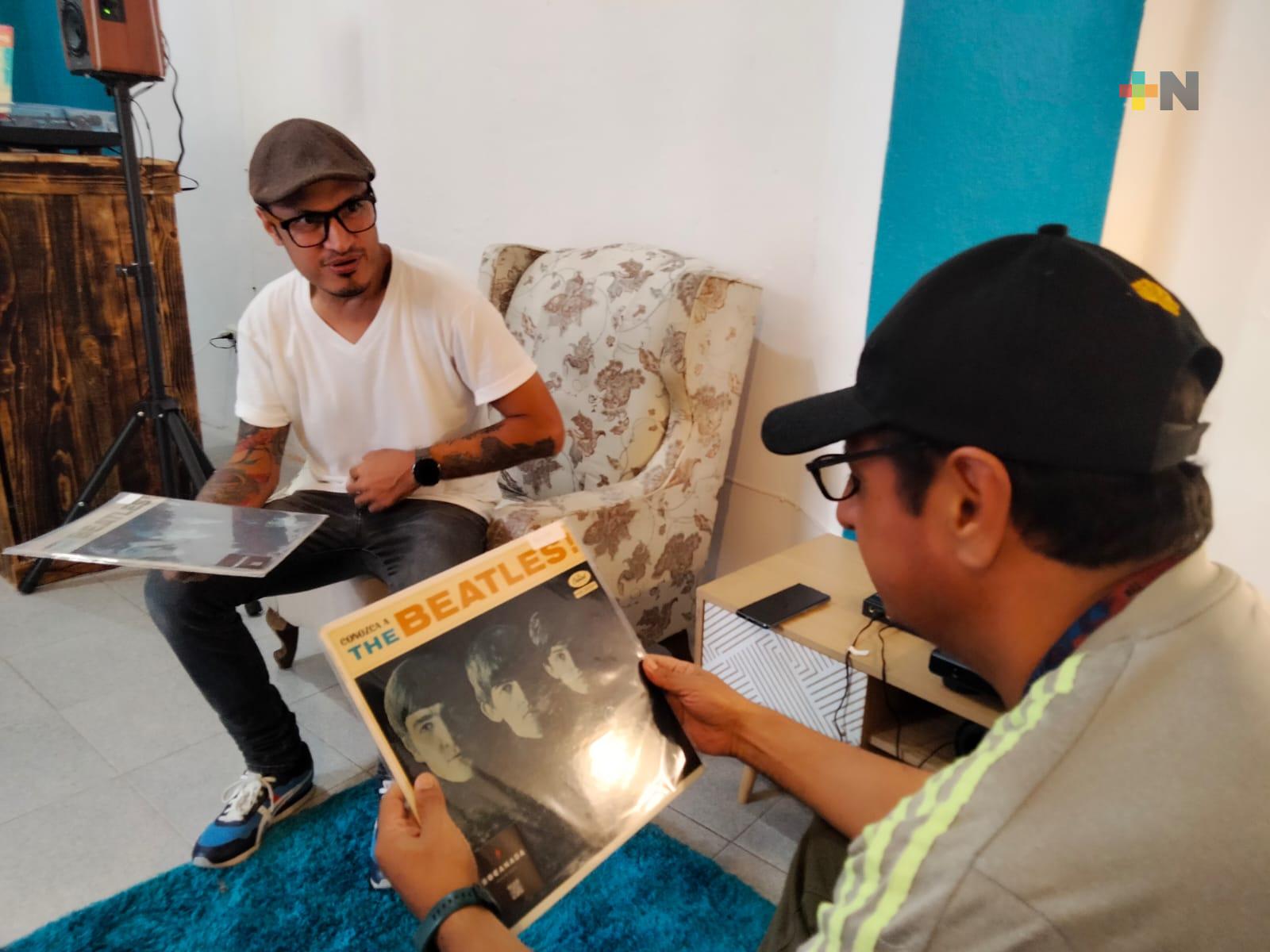 En Xalapa resurgen las tiendas de discos de acetato