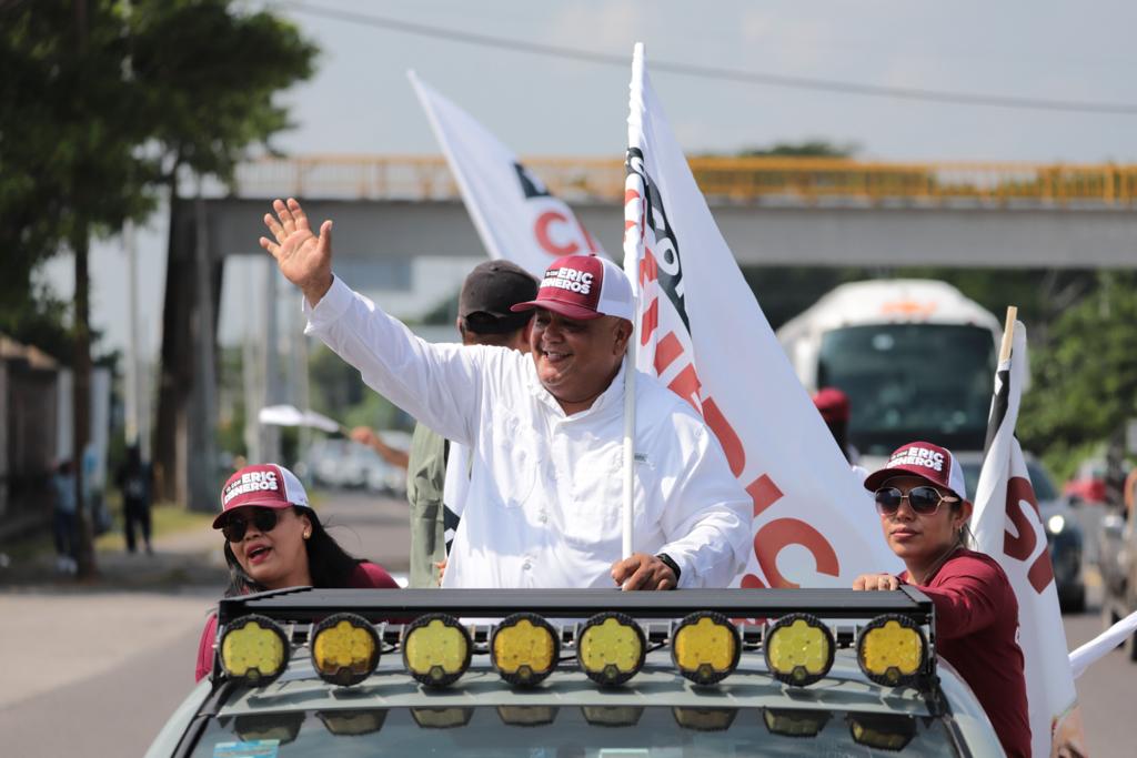 Caravana de la victoria acompaña a Eric Cisneros en Veracruz-Boca del Río