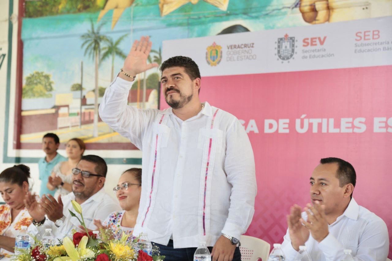 También el secretario de Educación en Veracruz presentó su renuncia