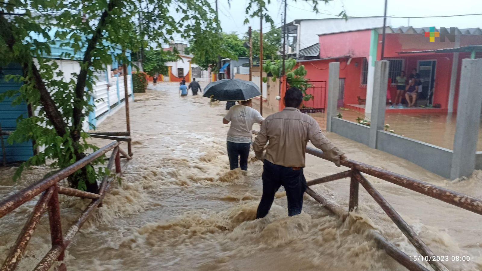Más de 15 escuelas suspendieron clases por intensas lluvias del fin de semana en el sur