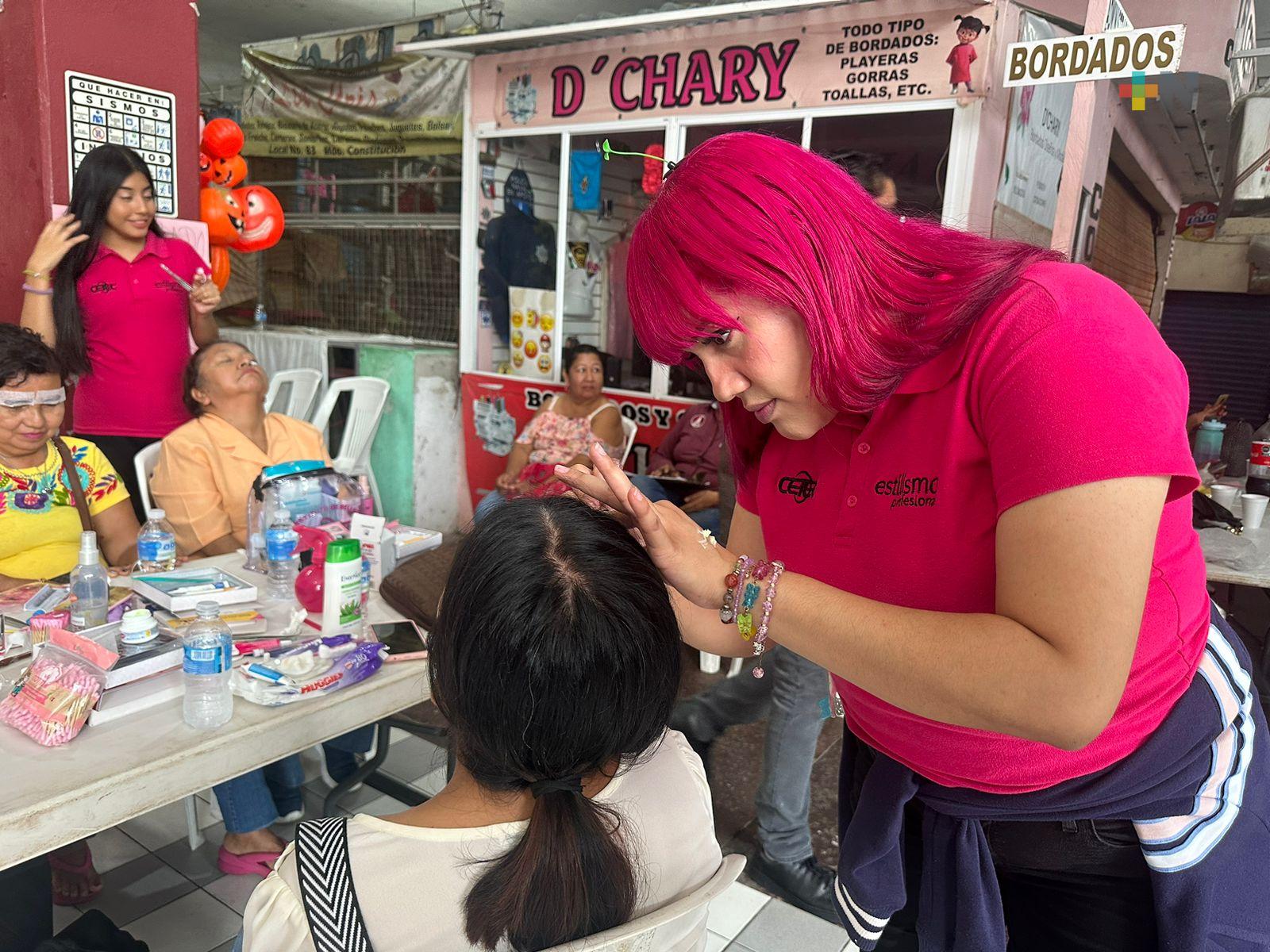 Realizan segunda jornada de belleza “octubre rosa” en Coatzacoalcos