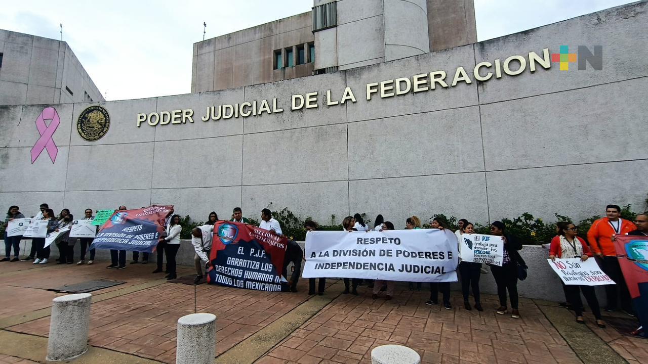 Trabajadores del Poder Judicial en Coatza se sumaron a manifestaciones en contra de extinción de fideicomisos