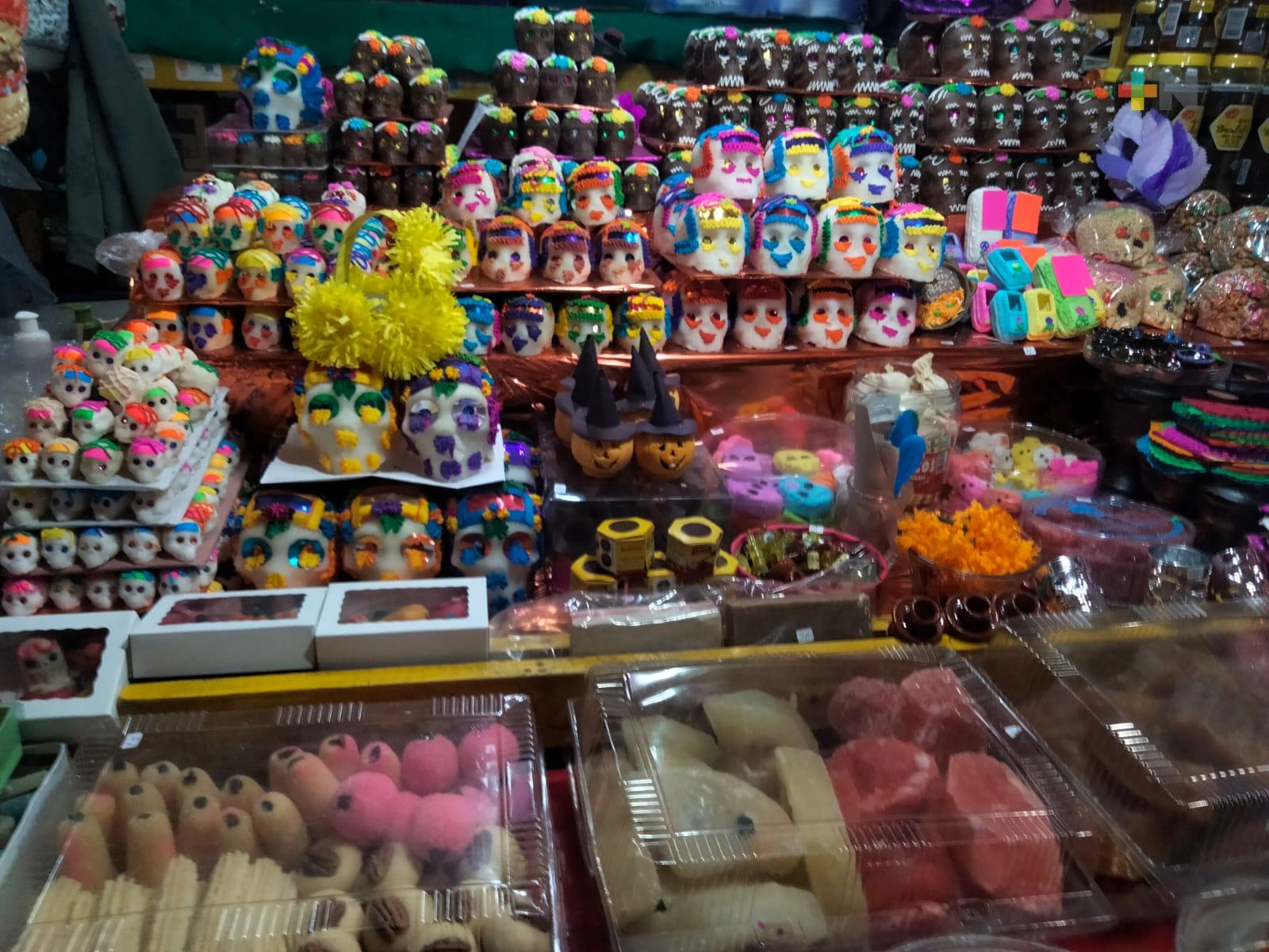 Comercios inician venta de productos para la temporada de Día de Muertos