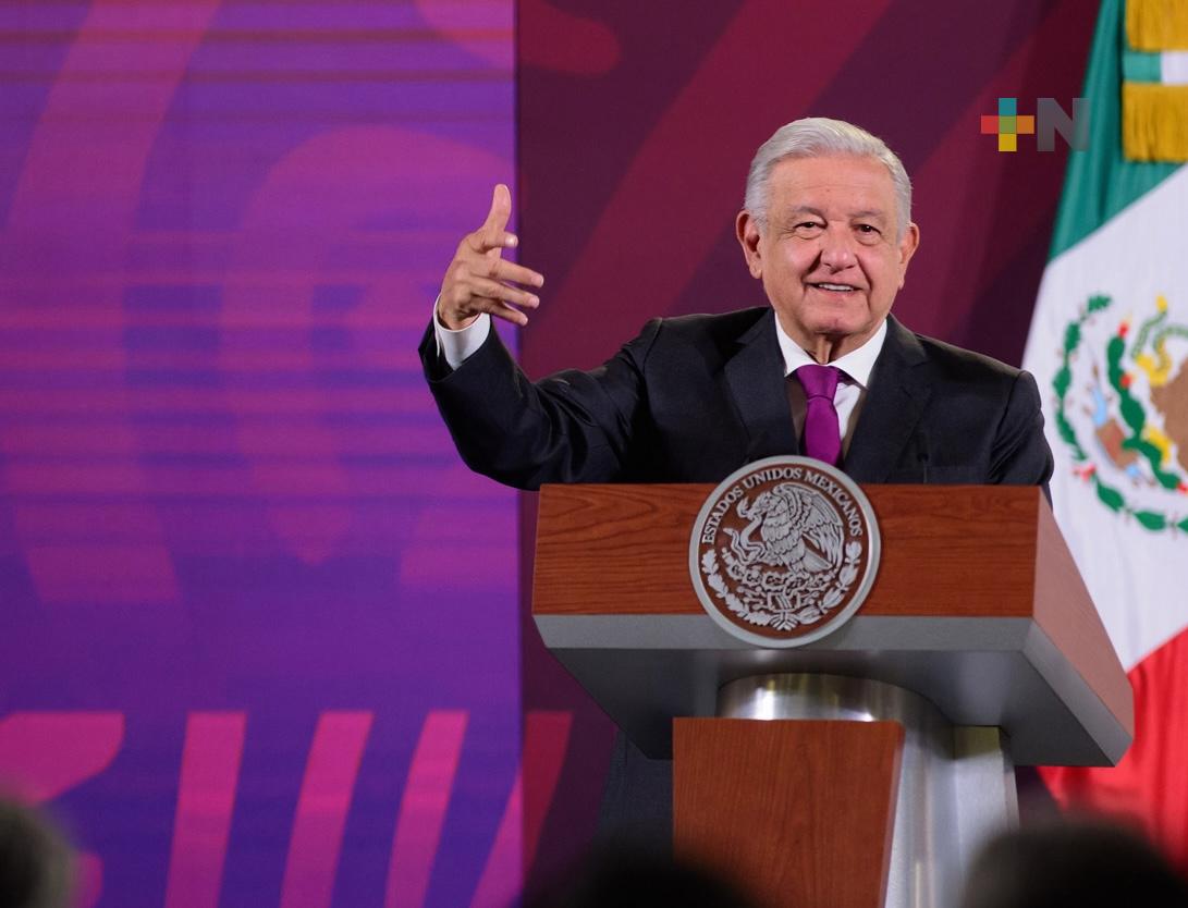 Farmacia central garantizará derecho del pueblo a medicamentos gratuitos: AMLO