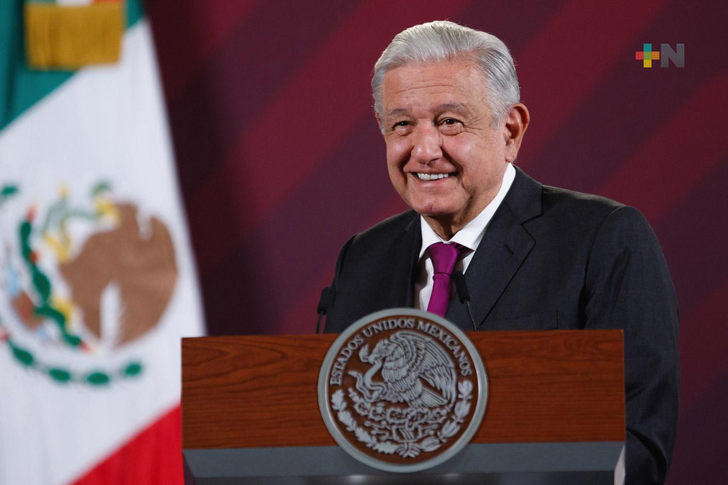 Respetamos decisión pero el triunfo de Milei no ayudará a los argentinos, se metieron un autogol: AMLO