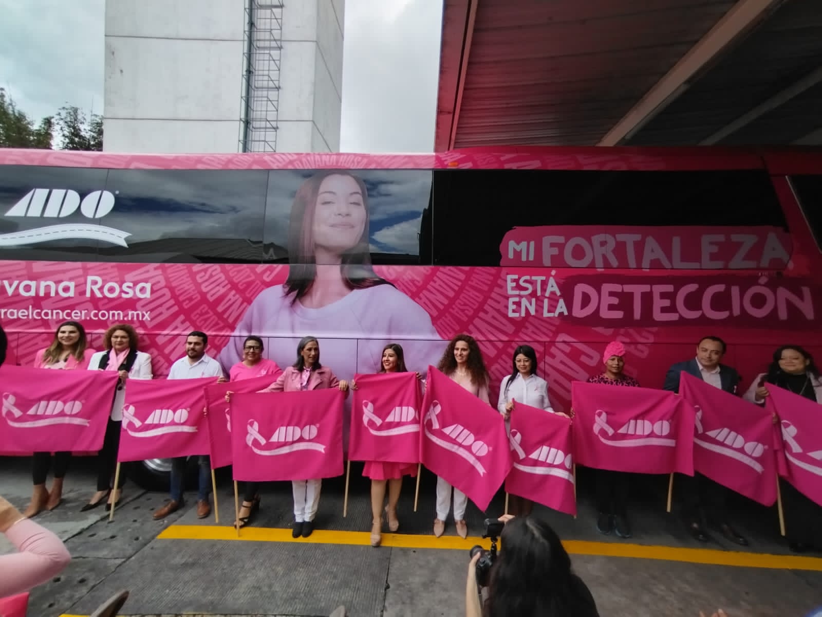 FGE participa en campaña para la detección y prevención del cáncer de mama, Caravana Rosa 2023
