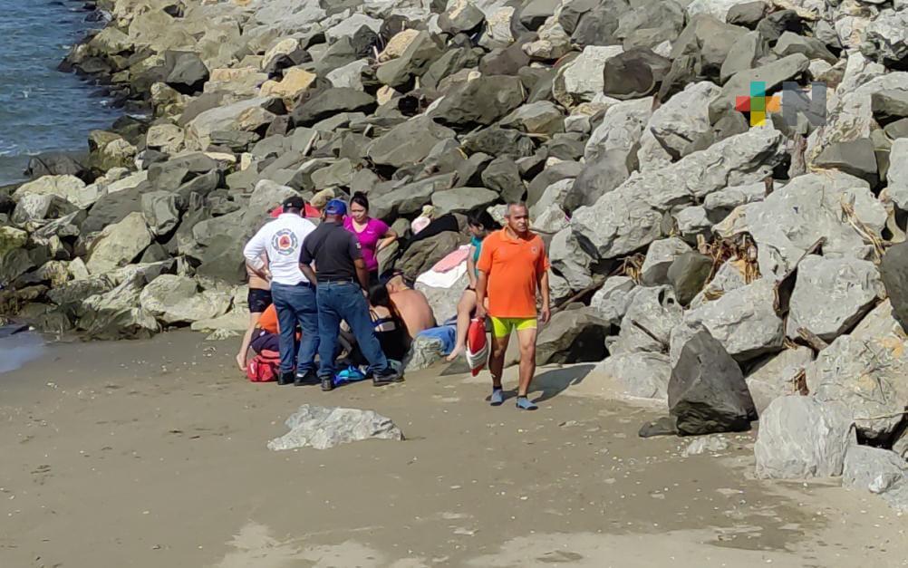 Rescatan a bañistas en playas de Coatzacoalcos