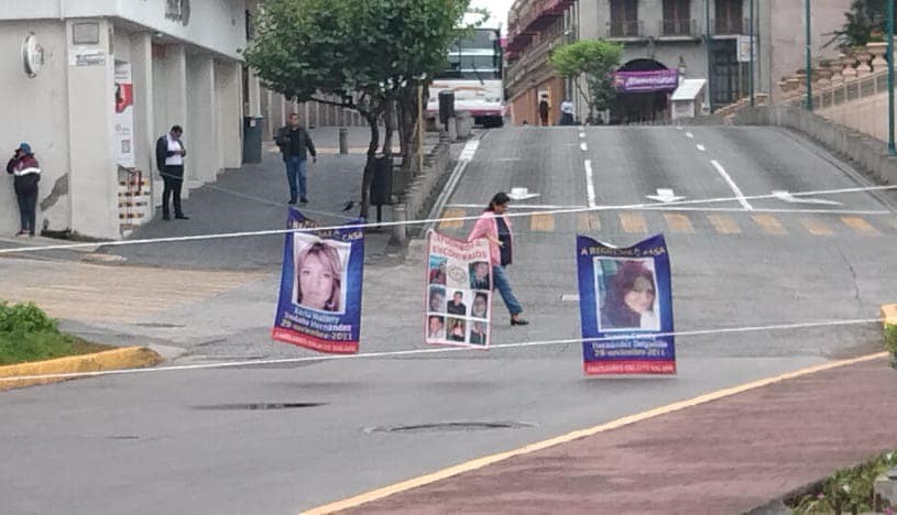 Colectivos de personas desaparecidas se manifiestan por segundo día en Xalapa