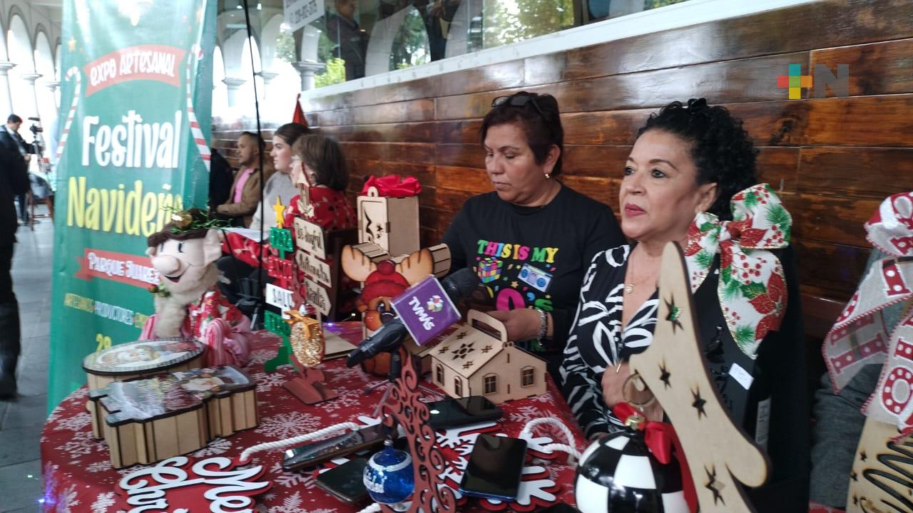 Expo Artesanal “Festival Navideño” en la explanada del parque Juárez
