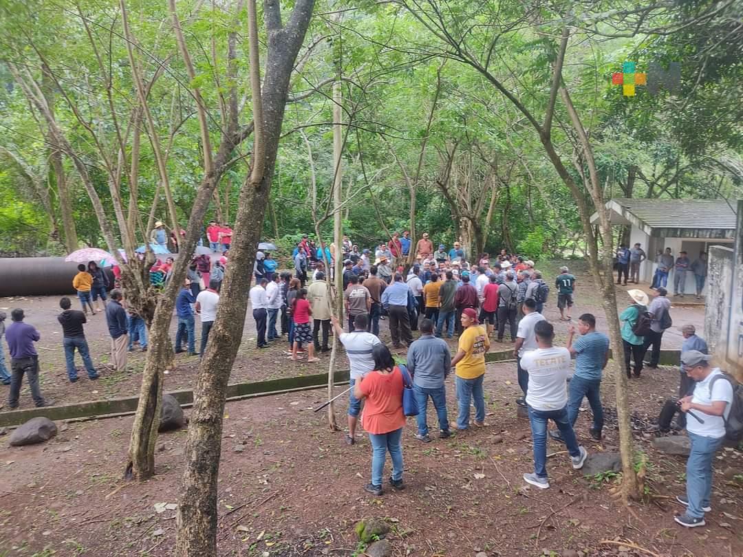 Habitantes de Mecayapan y Tatahuicapan toman instalaciones de presa Yuribia