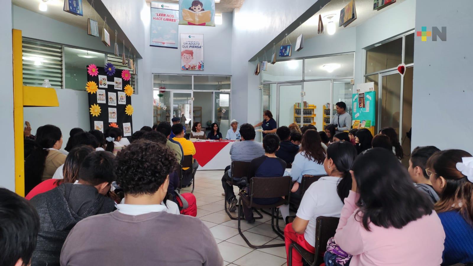 Invitan a niños y jóvenes visitar biblioteca Lázaro Cárdenas del municipio de Cuitláhuac