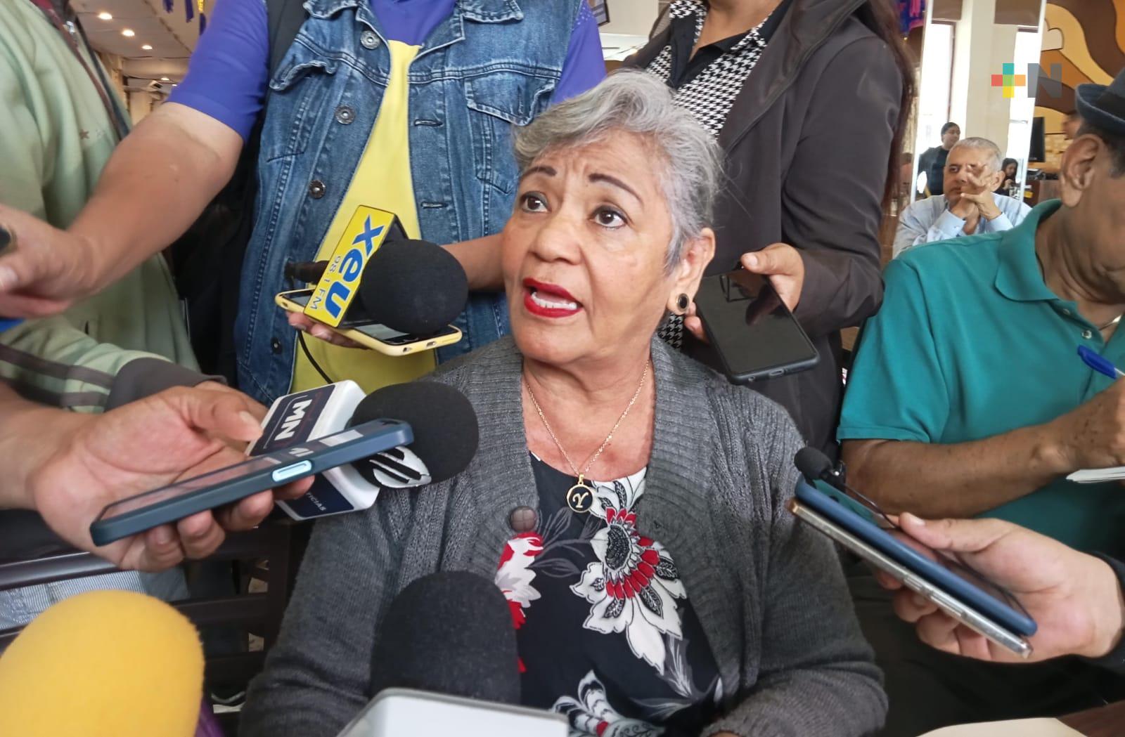 Maestros jubilados de Boca del Río denuncian a empresa aseguradora GNP