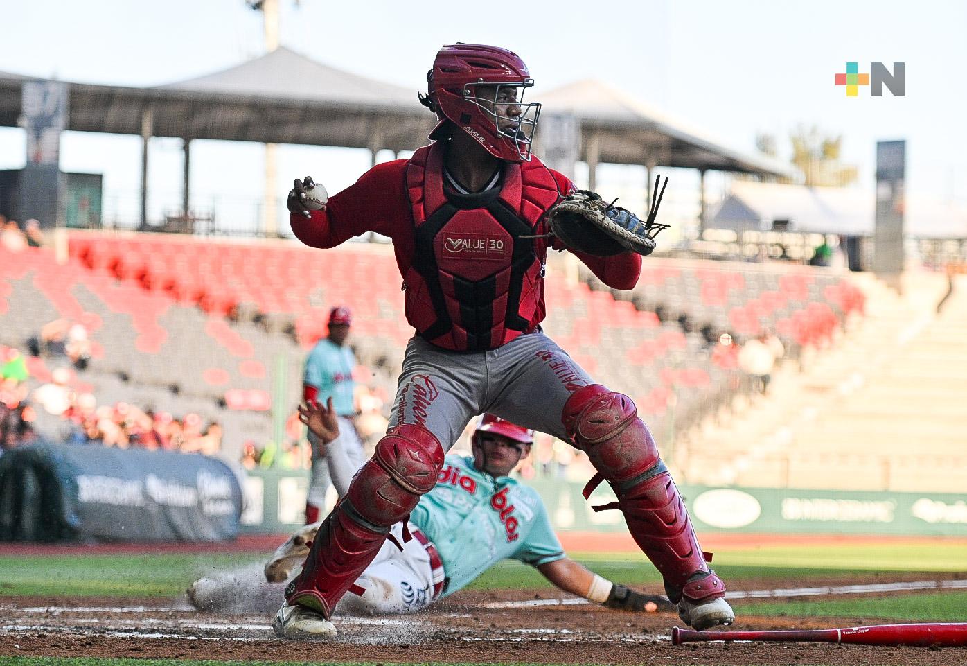 Diablos Rojos vencen por pizarra de 9-4 a El Águila
