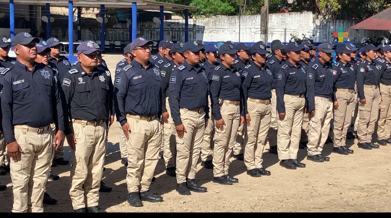 Siete policías municipales de Coatzacoalcos obtuvieron promoción tras varios meses de ser evaluados