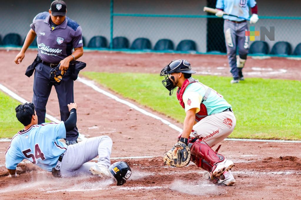 Pericos apalea por pizarra 12-3 a El Águila