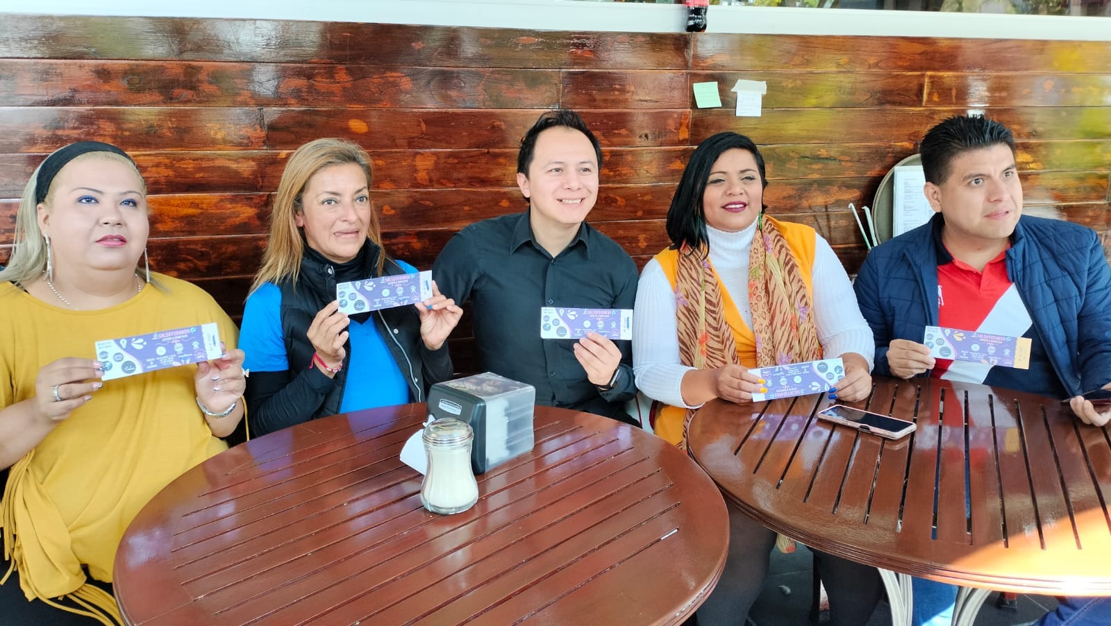 Organizan «Salsayudando» a beneficio de albergues y asilo de Xalapa