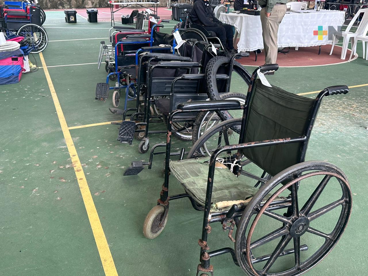 «Enchúlame la silla» programa de Club Rotario reparó 90 sillas de ruedas en Coatza