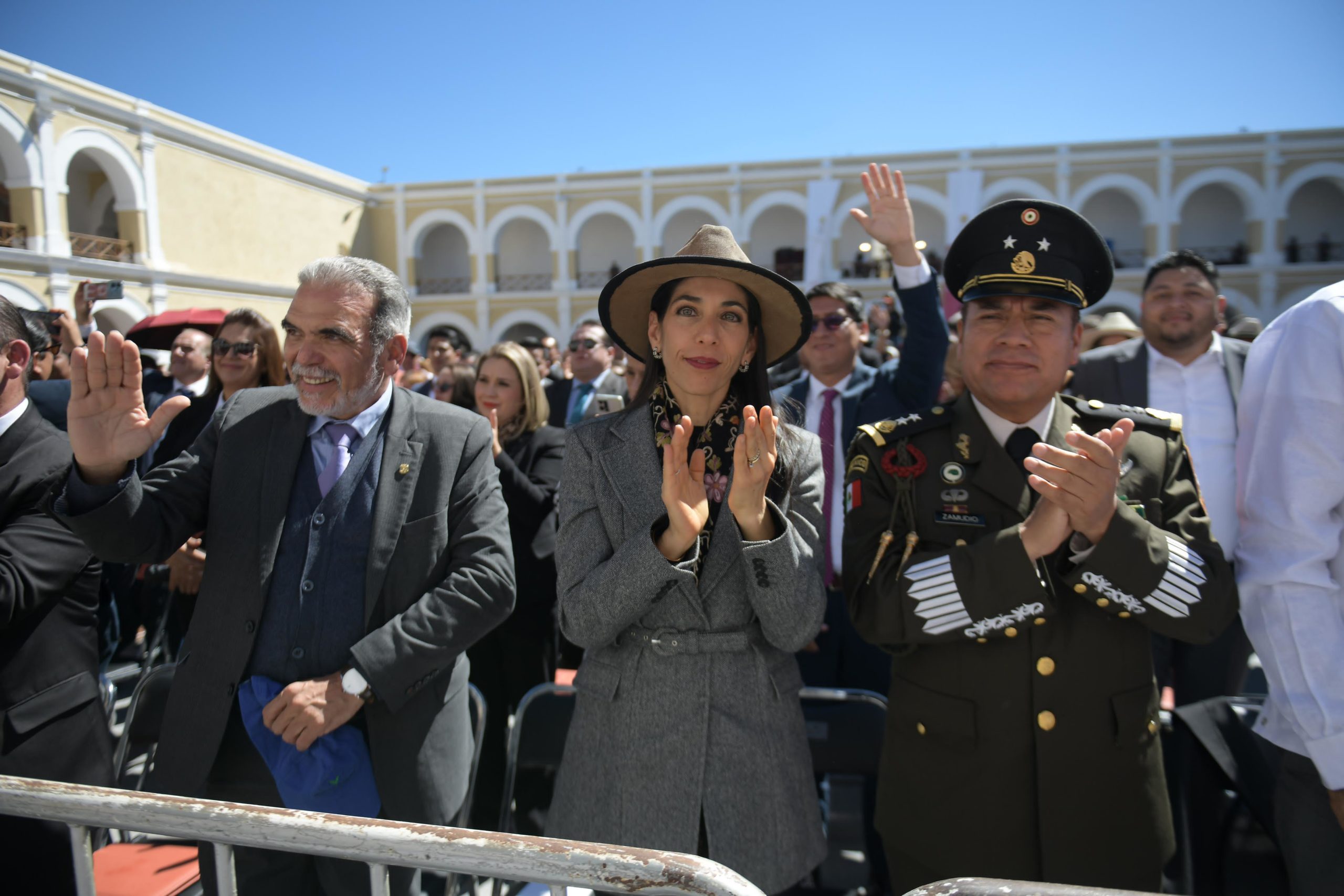 Fiscal general asiste al Quinto Informe del Gobernador de Veracruz