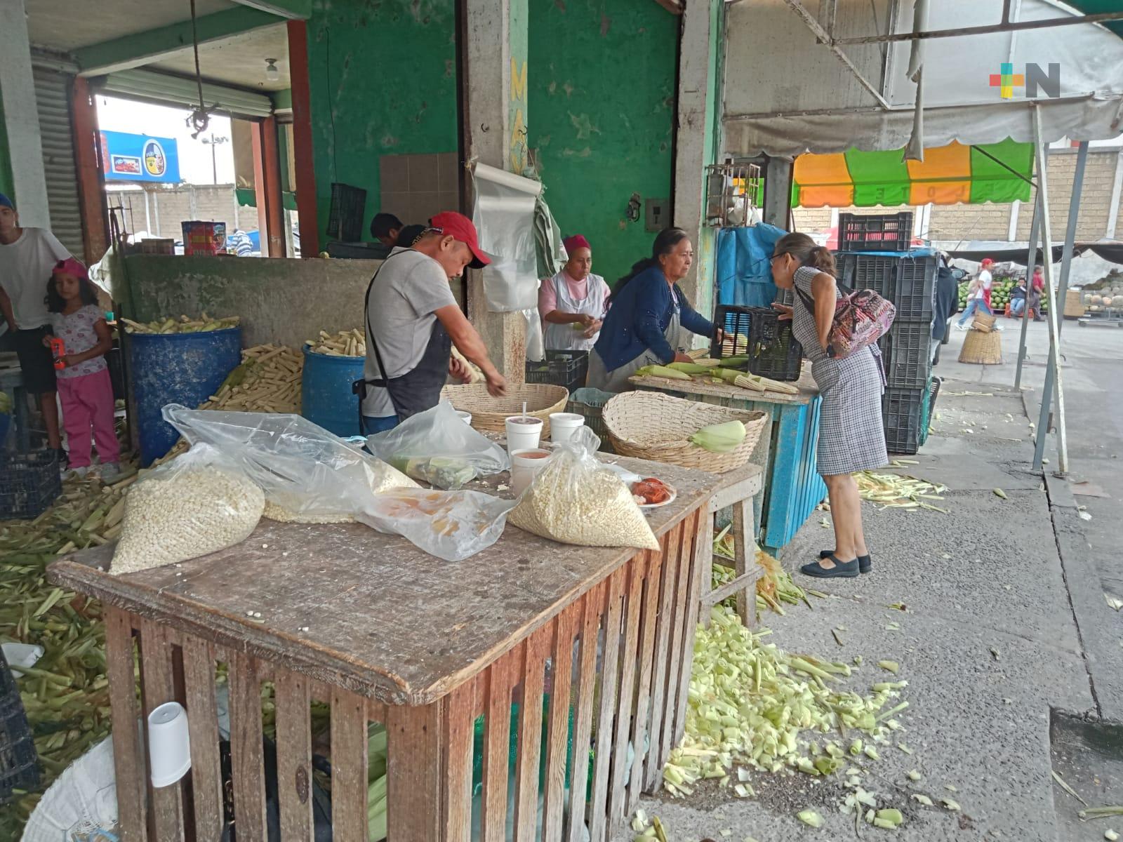 Aunque el elote es ingrediente común para hacer tamales, ventas no crecen por aumento de precio